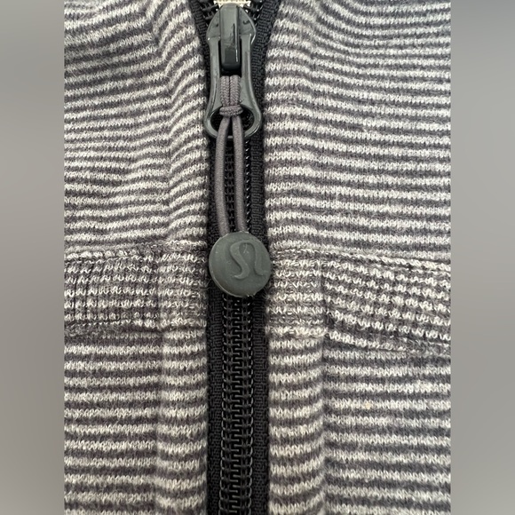 Lululemon Scuba Hoodie - Picture 3 of 7